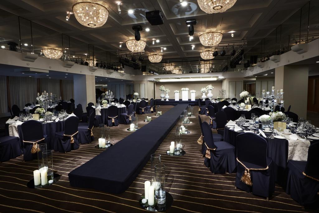 Grand Josun Busan Exterior foto The ballroom at the Mandarin Oriental, Tokyo