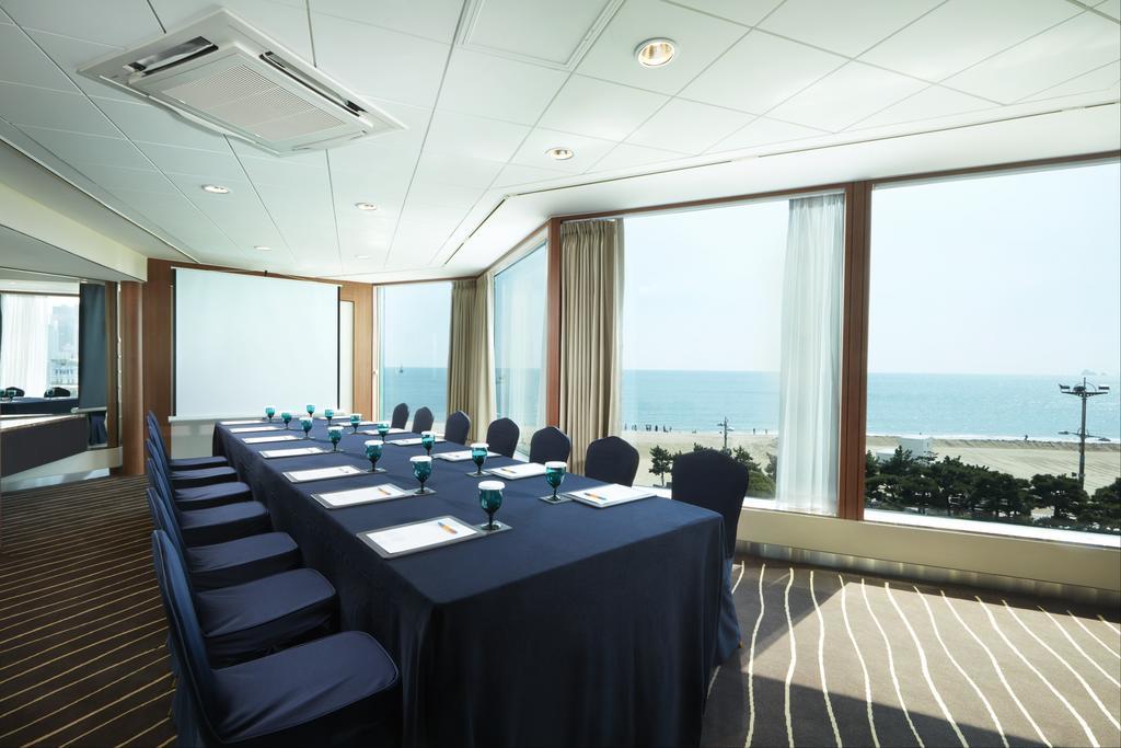 Grand Josun Busan Exterior foto Meeting room