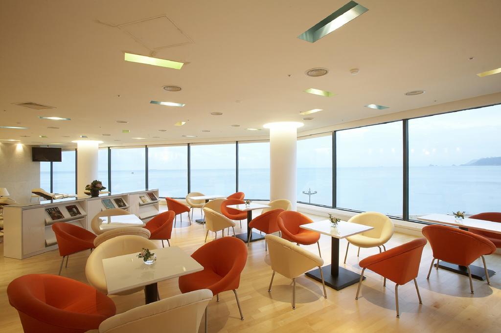 Grand Josun Busan Exterior foto The lounge at the airport